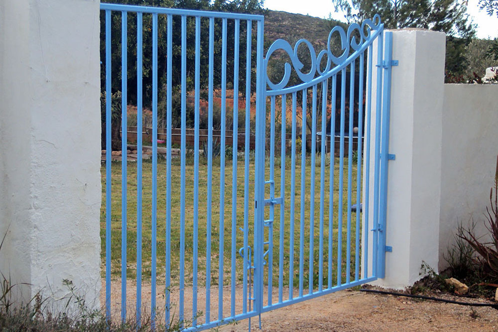 farm gates by frances plowden